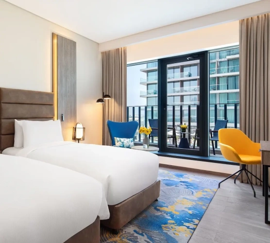 Deluxe Palm Twin room with balcony and Side Sea View