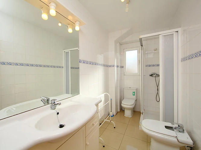 Giner - Two Bedroom