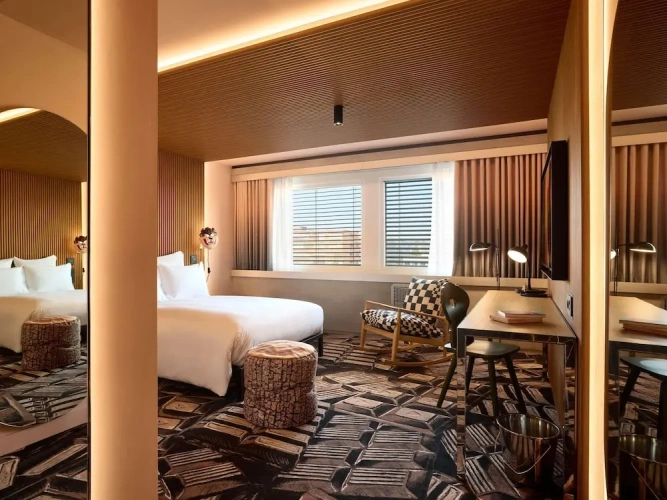Large Mama Accessible Double room