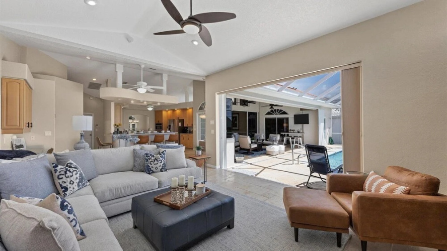 1417 Blue jay Court