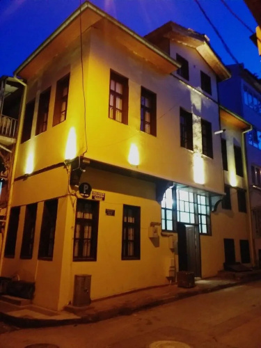 Konak Sui̇t Apart