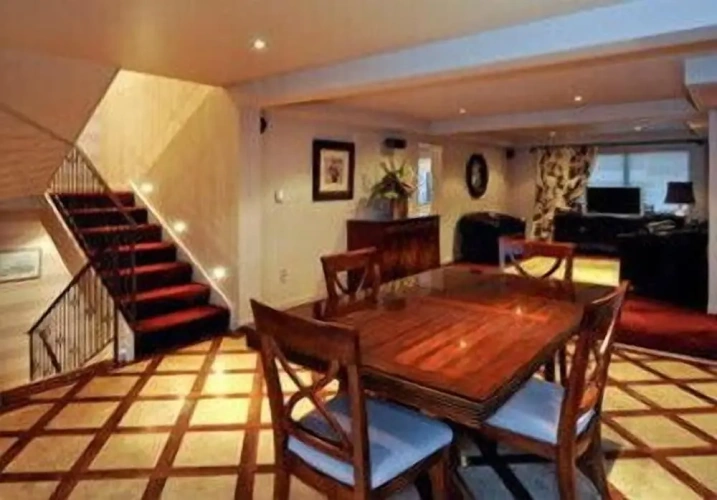 3 Bedrooms Luxury Attic Apartment with city view