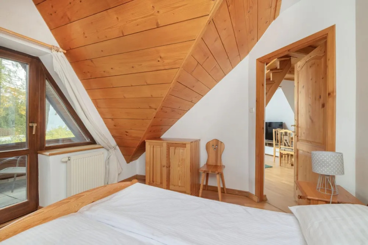 Highlander Nedzy Kubinca by Renters