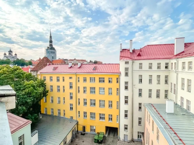 2 Bedrooms Apartment