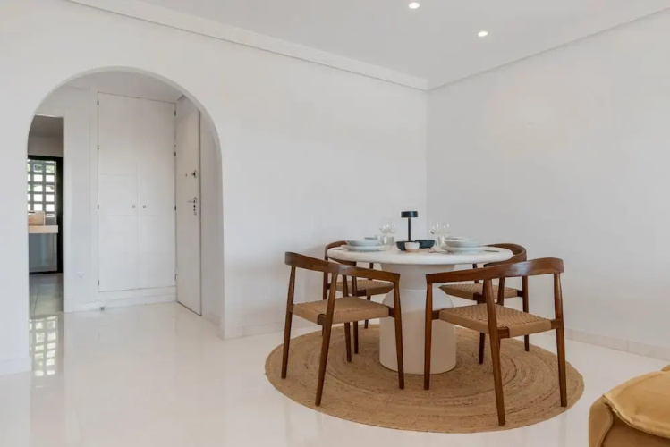 Panoramic Flat in Casares M56