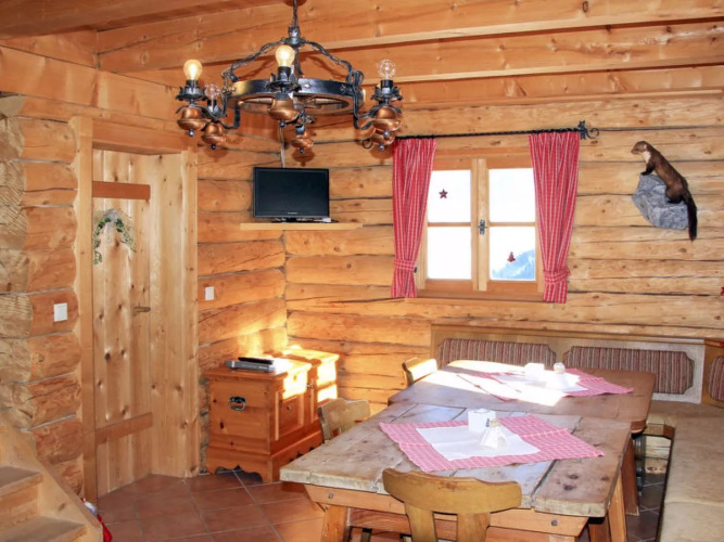 Sturmbachhutte (UTD110)