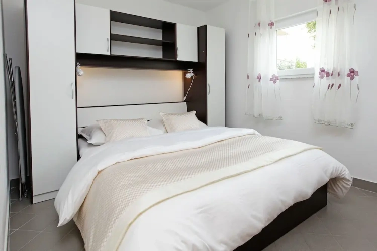 2 Bedrooms Comfort Apartment with garden view