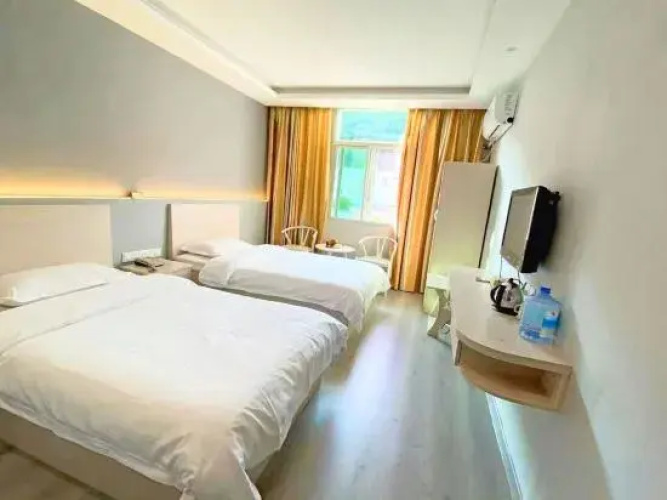 Changting Peace Hotel