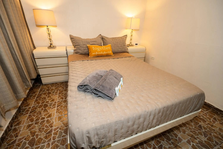 Lovely apartment with laundry & Parking