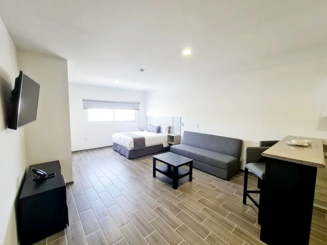 Sr Suites
