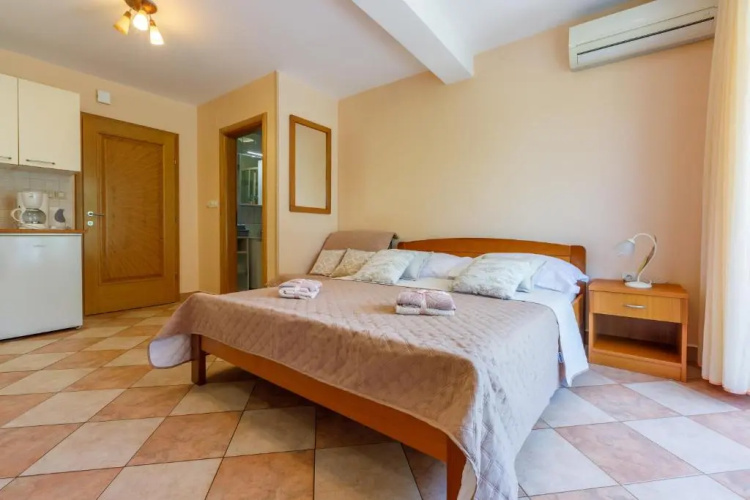 Amfora Apartments