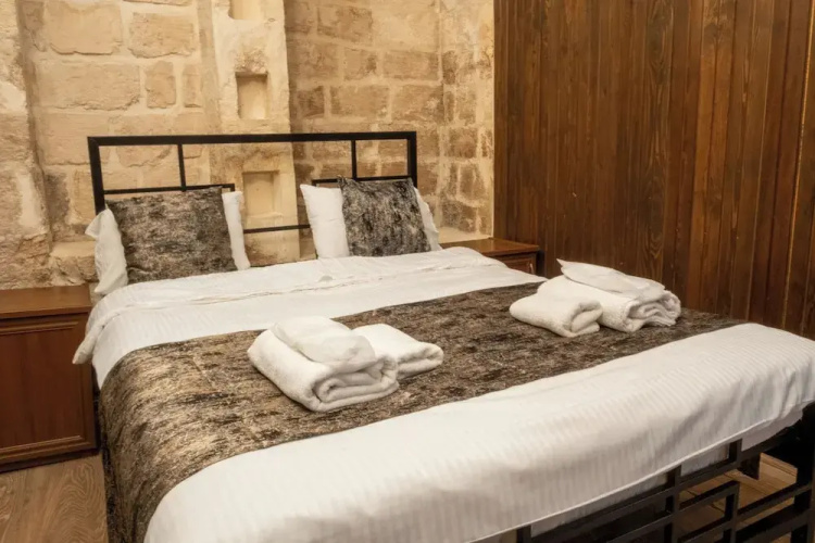 Kadim Otel