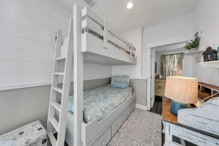 Seagrove Serenity
