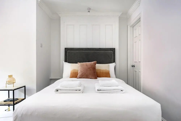 The Chelsea Studio next to Sloane Square