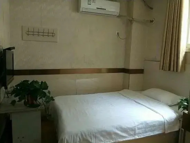 Xinyang Longtai Express Hotel