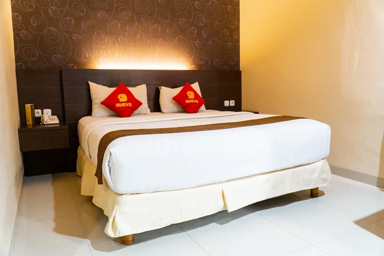 Deluxe Triple room with balcony and with view
