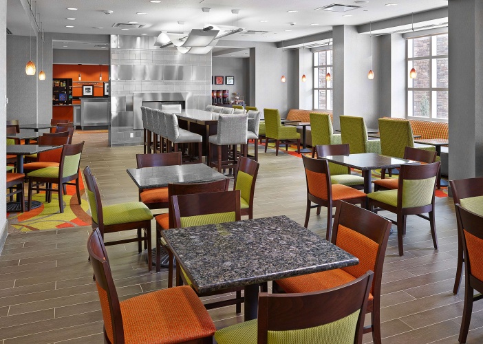 Hampton Inn by Hilton Calgary Airport North photo 25