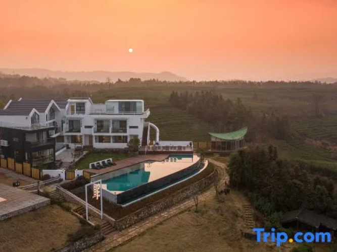 Villa Greetings