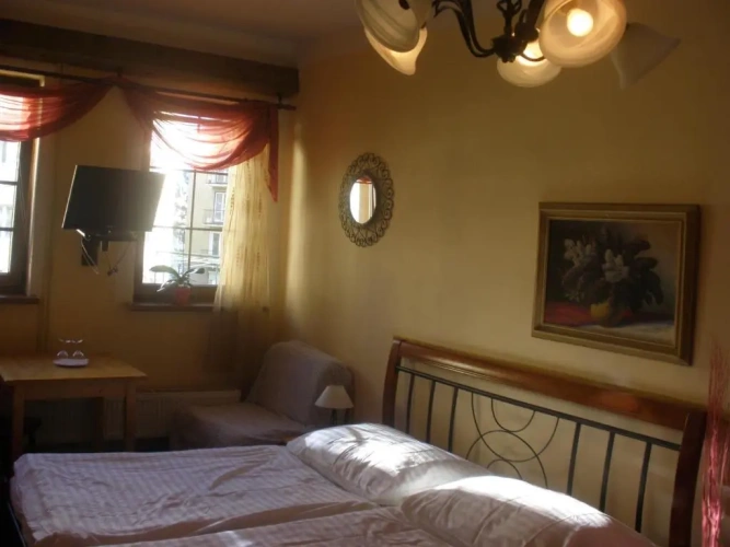 Standard Triple room