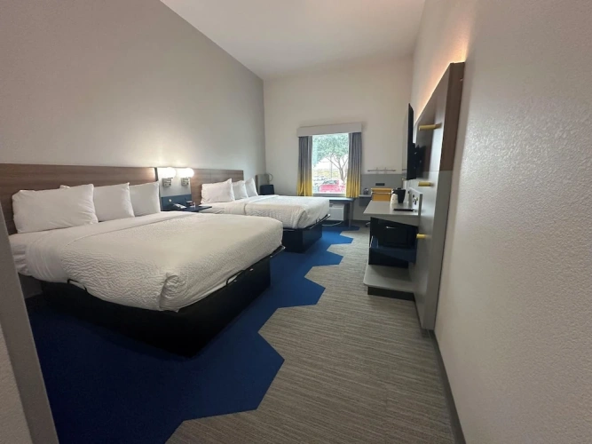Standard Quadruple room