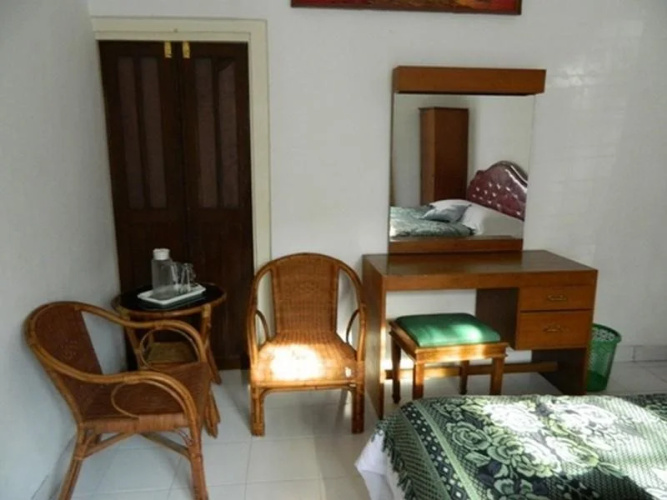 Hotel Atina