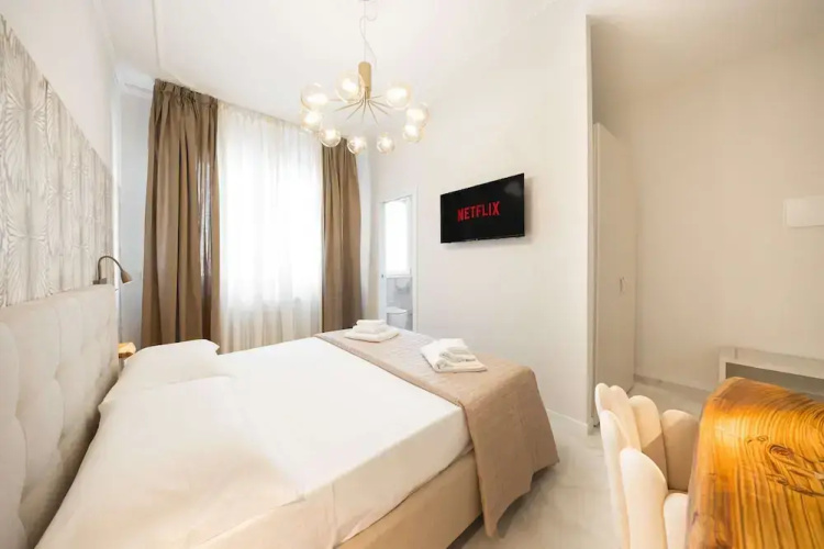 Avenue Suites