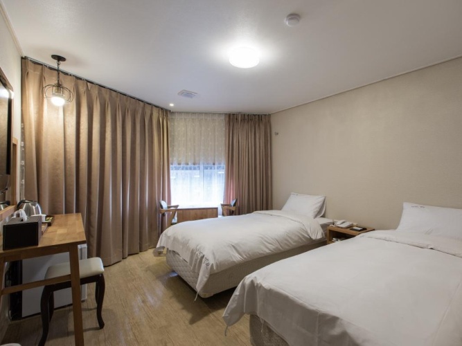 Superior Twin room