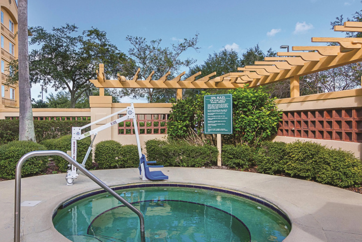 La Quinta Inn & Suites by Wyndham Orlando Airport North photo 20