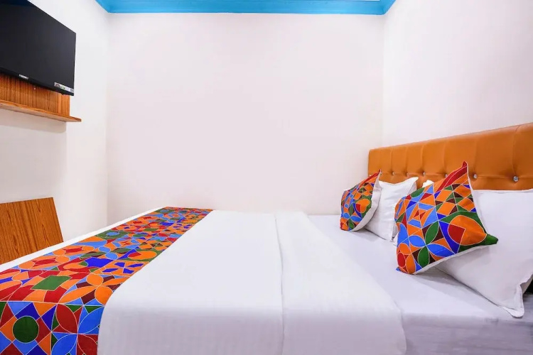 Fabexpress Raj Palace