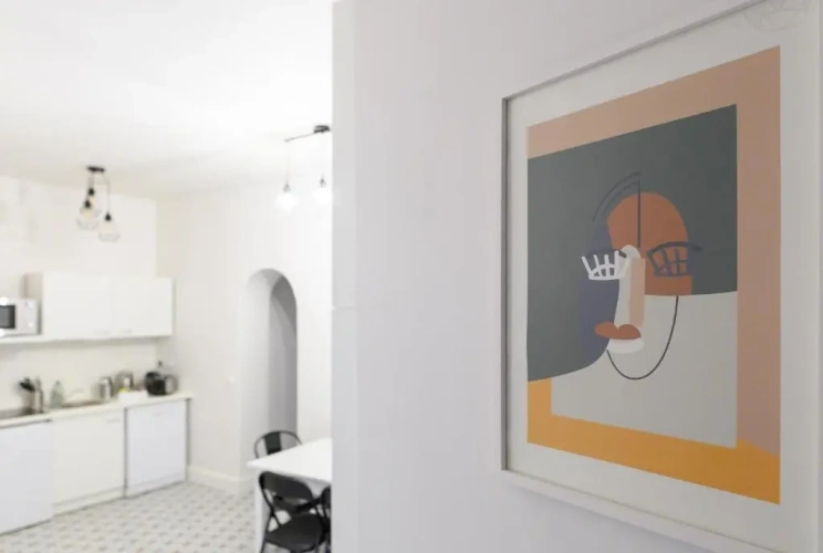 2 Bedrooms Apartment