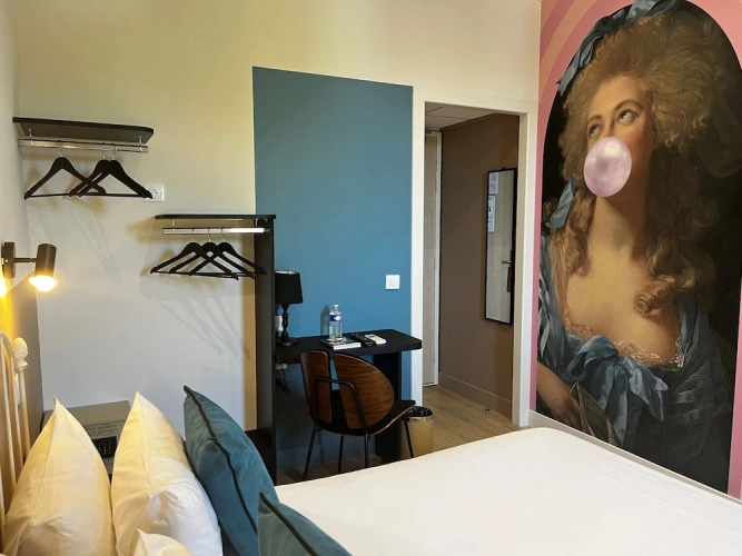 Comfort room