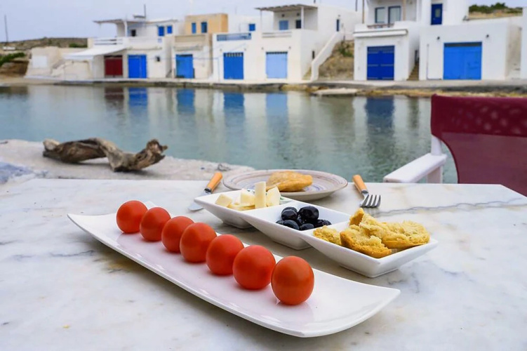 Milos Gem Suites Inn