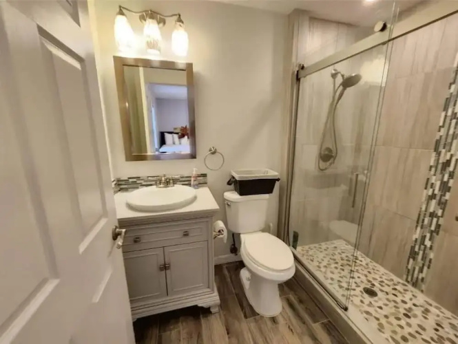 Heated Pool, Jacuzzi & Sauna! Tampa, FL