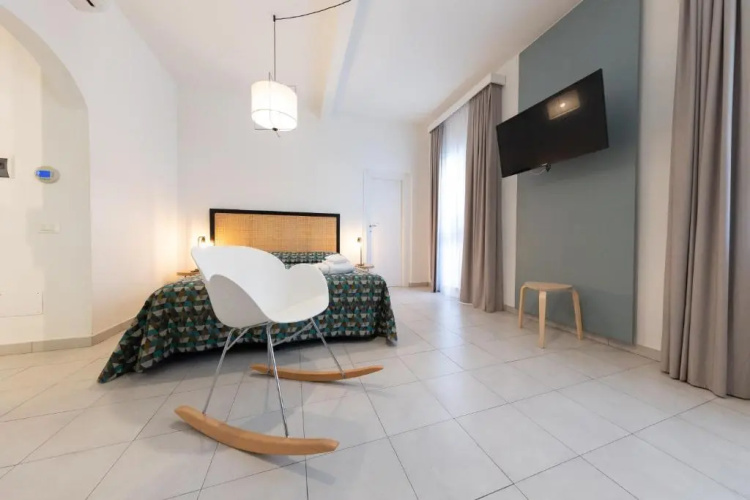 Via Siena 4 - Suites & Rooms