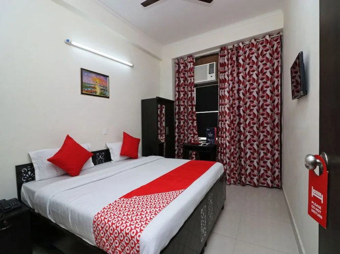 OYO 13046 The City Hospitality