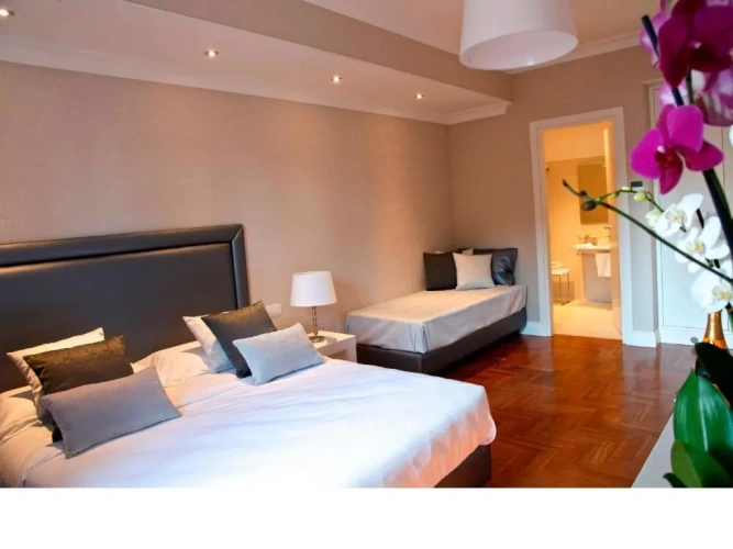 Triple room