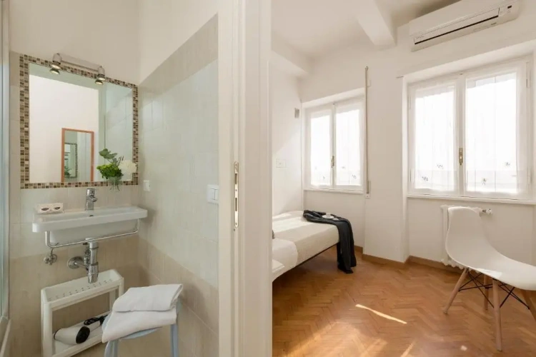 Standard Single room