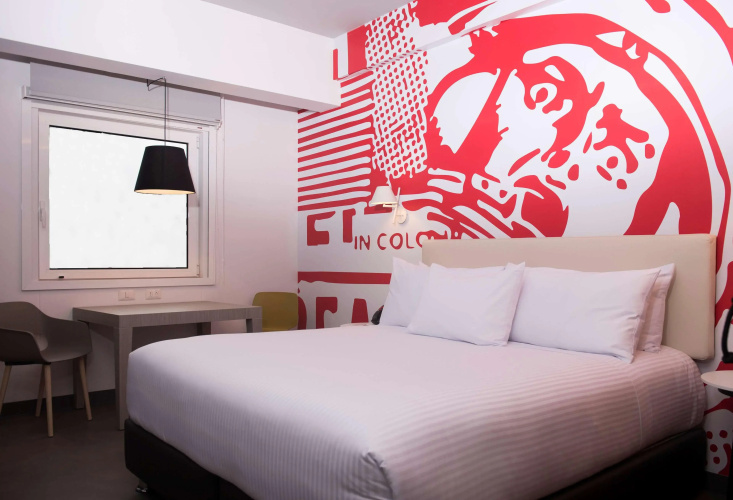 Radisson RED Miraflores