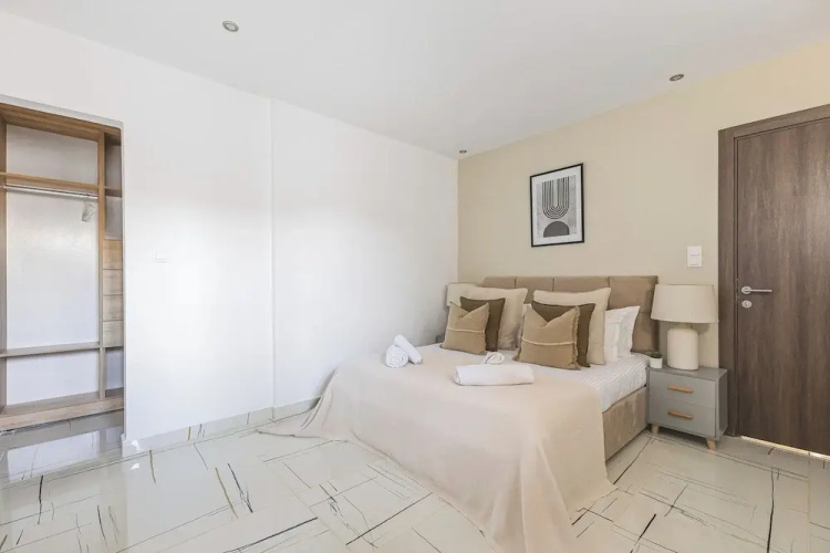 Appartement de 3 pieces a Birkhadem