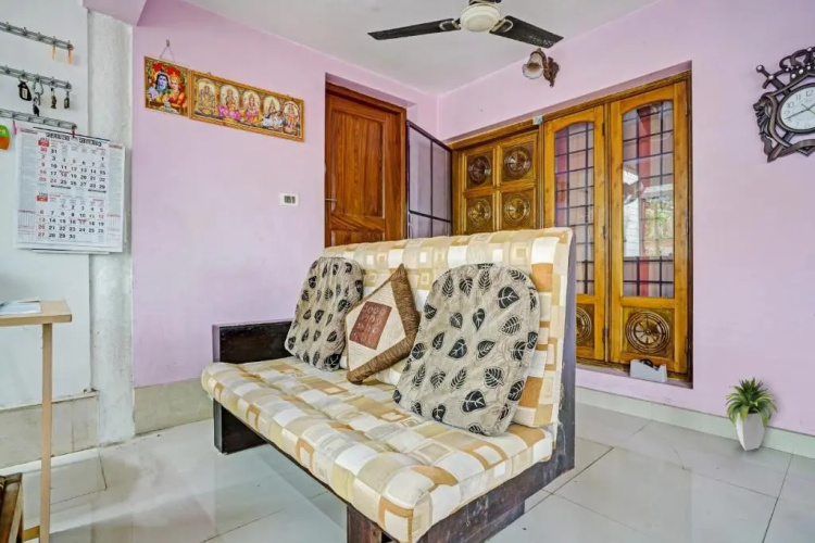 Spot On Vinodam Residency