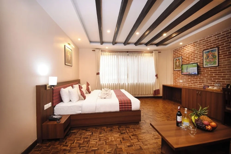 Deluxe Double room with city view