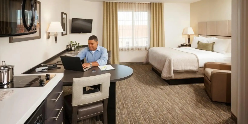 Candlewood Suites Cut Off by IHG