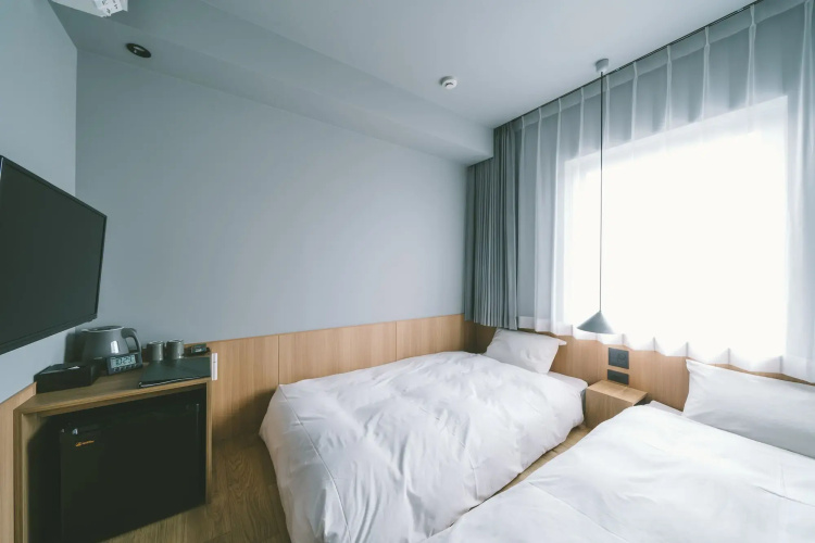 Landabout Tokyo