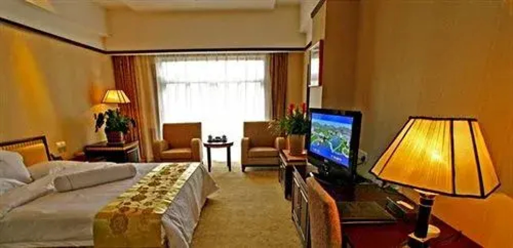 Pingliang Guangcheng Hotel