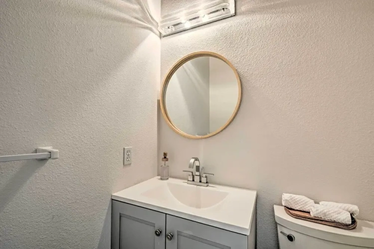 3 Bedrooms Apartment