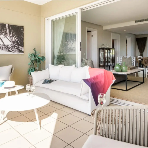 Escape to Exquisite Ellesmere 401