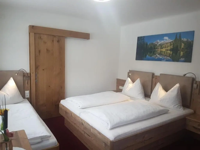 Standard Triple room with balcony and with mountain view