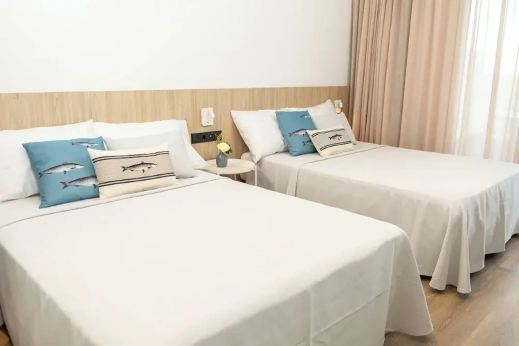 Superior room with balcony and with sea view
