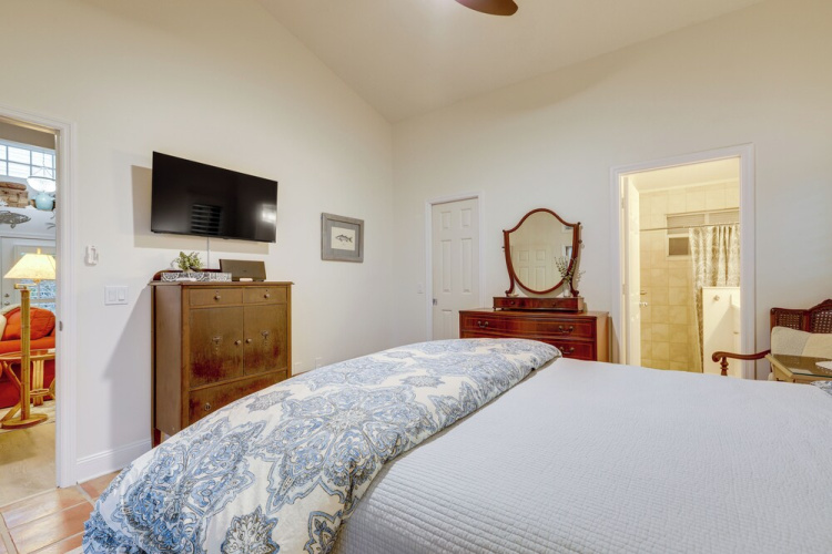 5 Mi to Stuart Beach! Home w/ Pet-friendly Yard