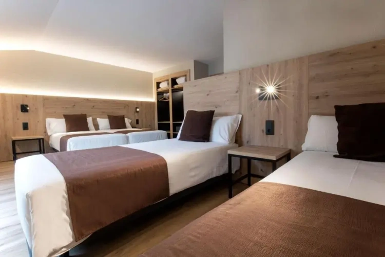 Standard Quadruple room